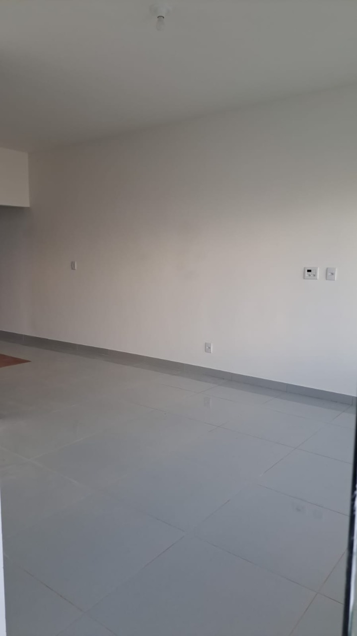 Casa à venda com 2 quartos, 70m² - Foto 5