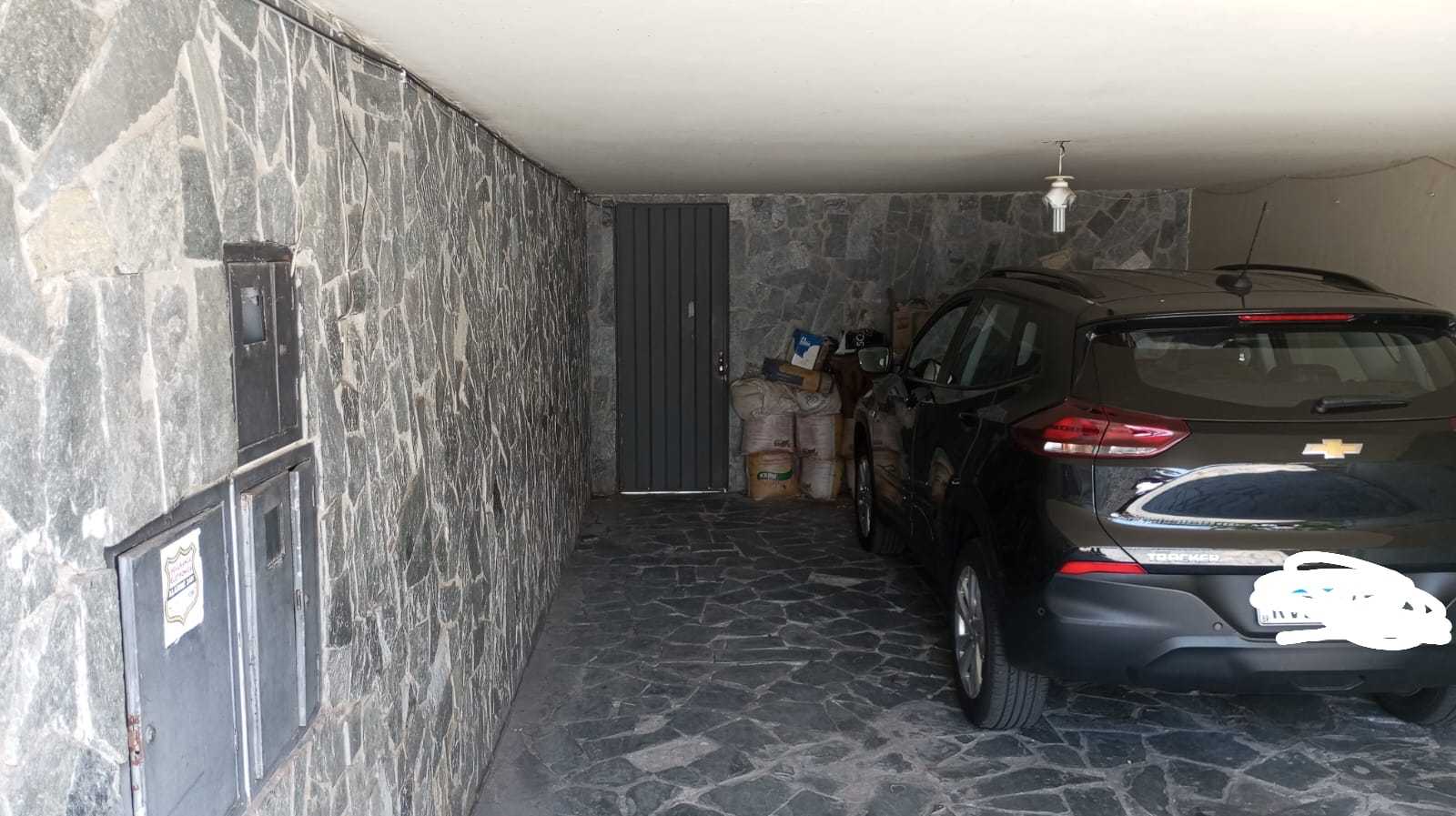 Casa à venda com 3 quartos, 320m² - Foto 3