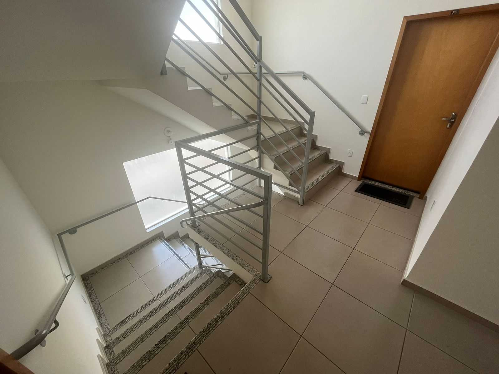 Cobertura à venda com 3 quartos, 144m² - Foto 2