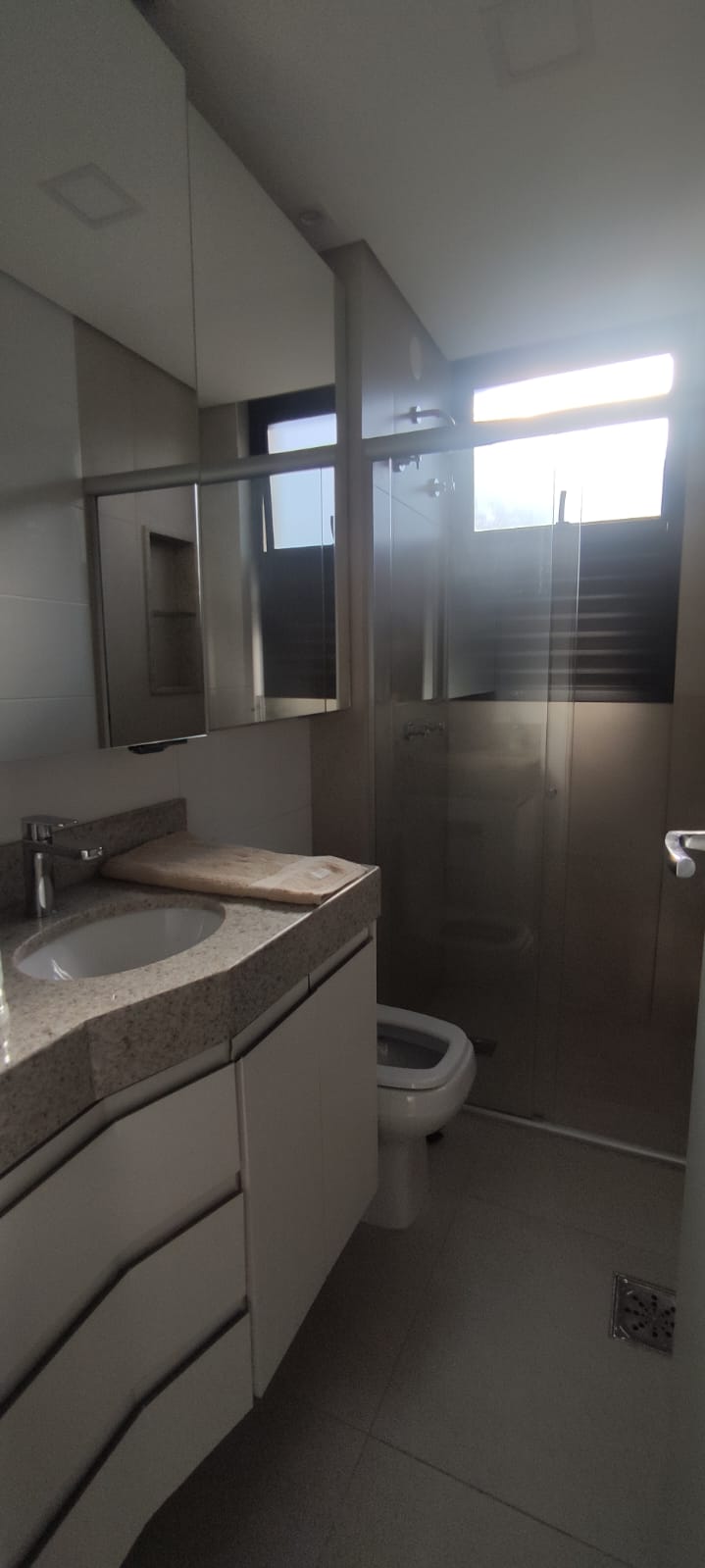 Apartamento à venda com 2 quartos, 64m² - Foto 11