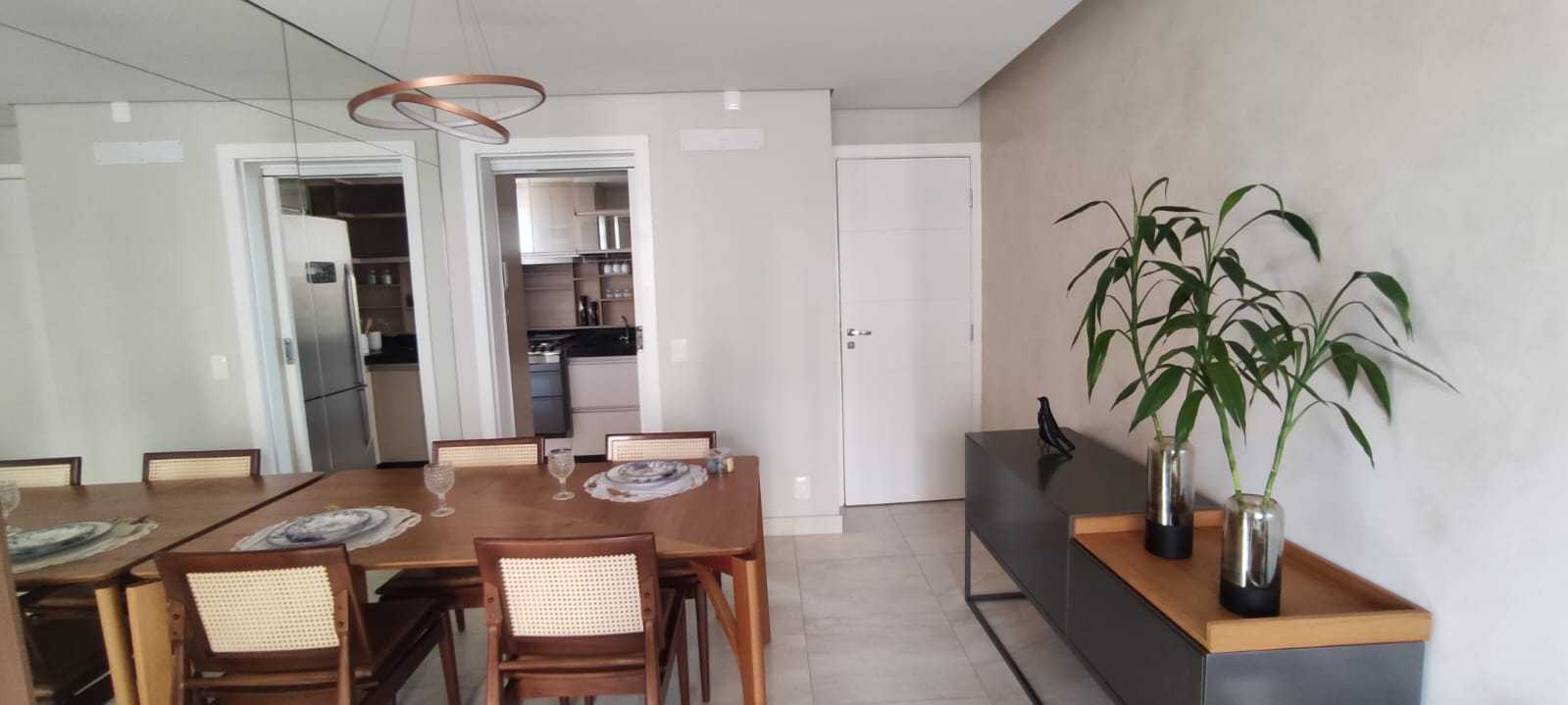 Apartamento à venda com 2 quartos, 64m² - Foto 7