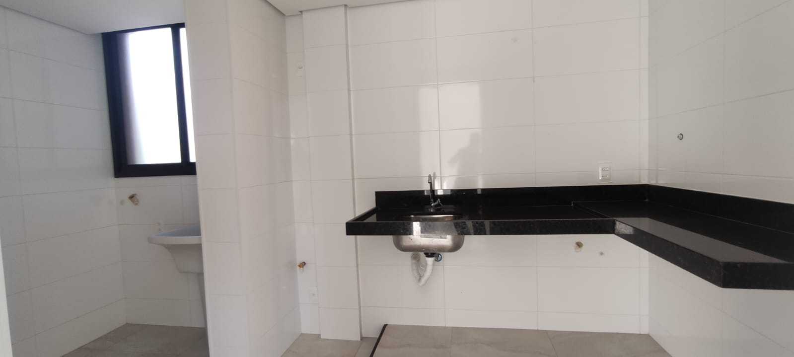 Apartamento à venda com 2 quartos, 76m² - Foto 11