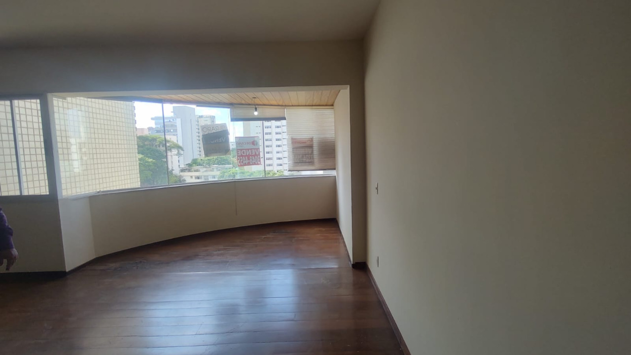 Apartamento à venda com 4 quartos, 149m² - Foto 1