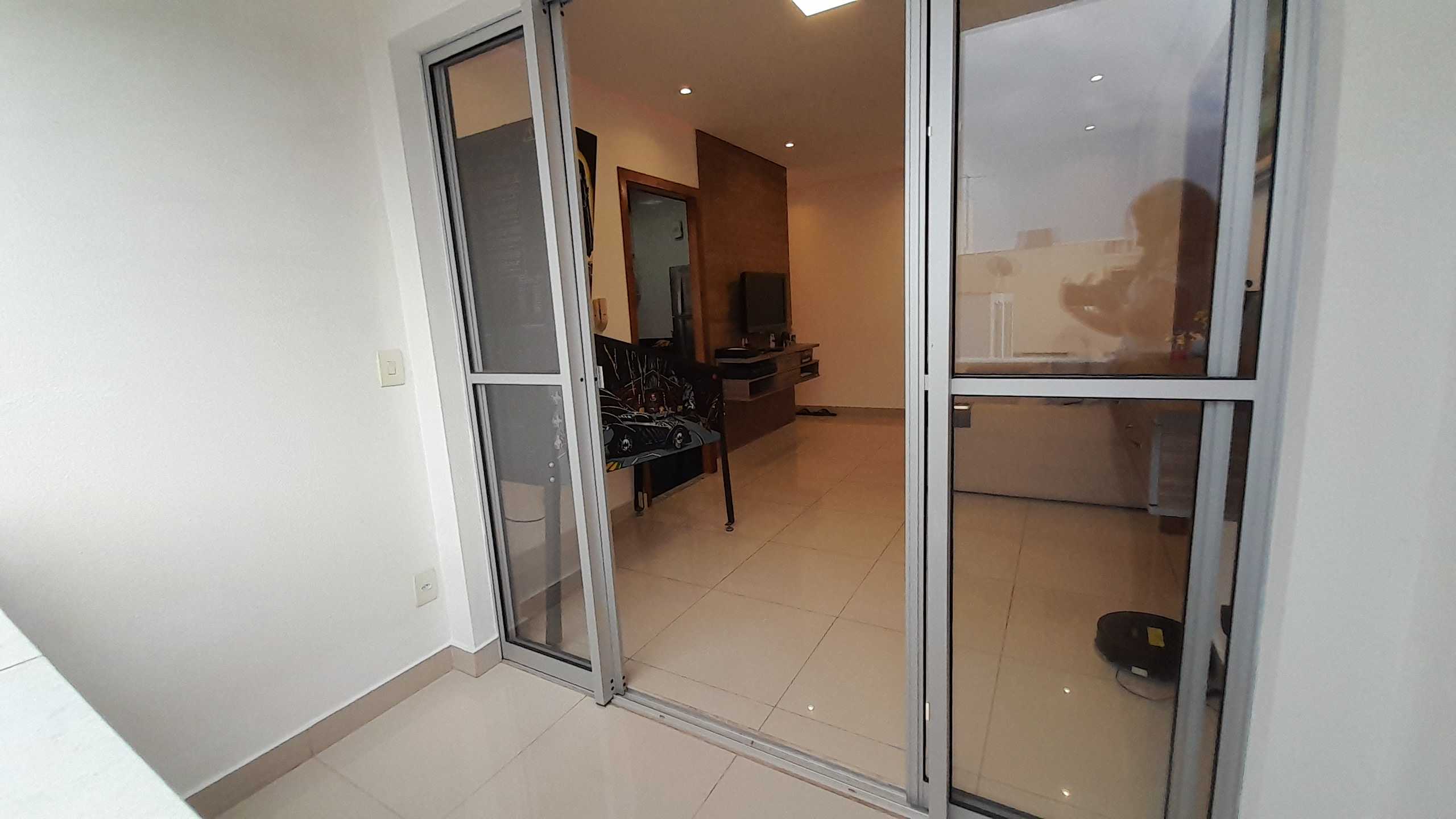 Apartamento à venda com 3 quartos, 70m² - Foto 4