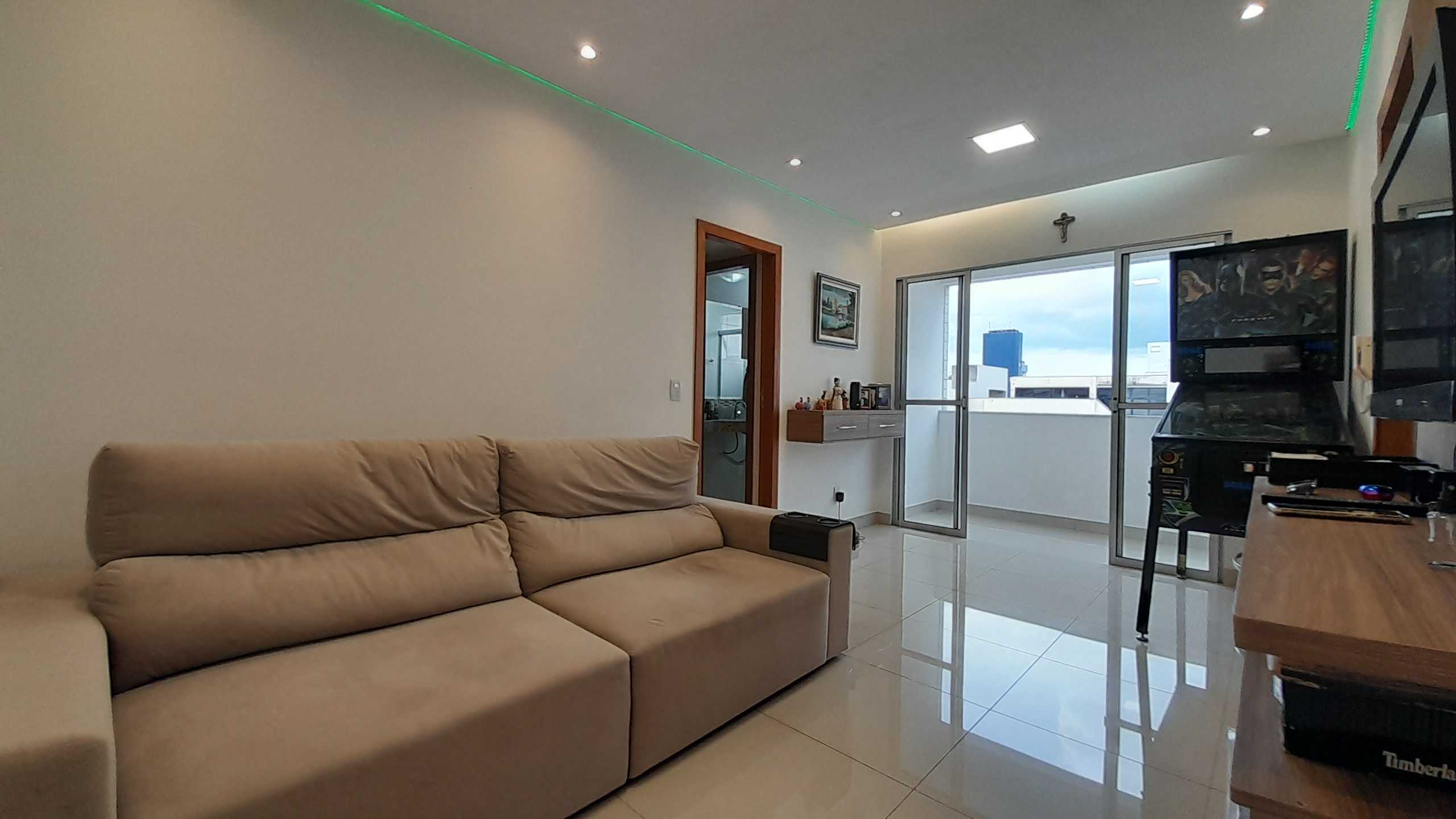 Apartamento à venda com 3 quartos, 70m² - Foto 1