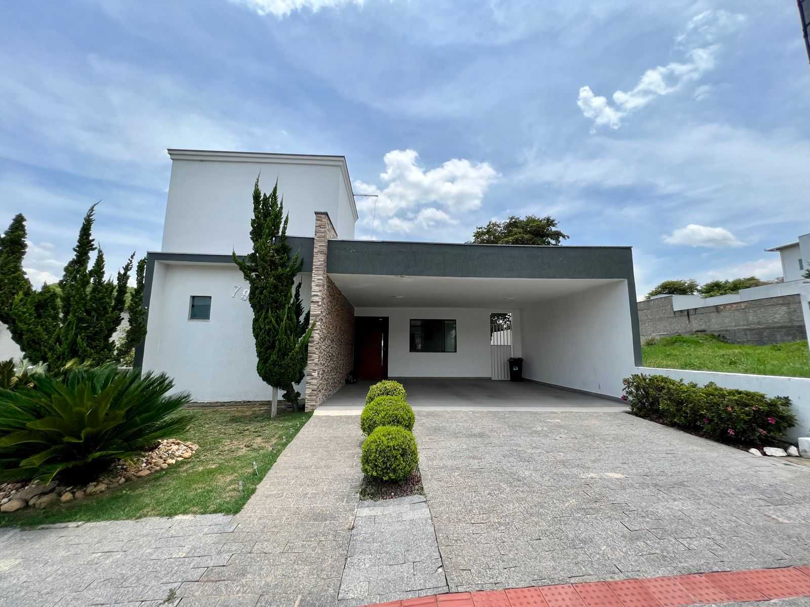 Casa de Condomínio à venda com 3 quartos, 500m² - Foto 2