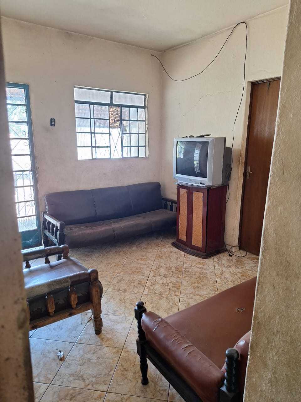 Casa à venda com 3 quartos, 360m² - Foto 3