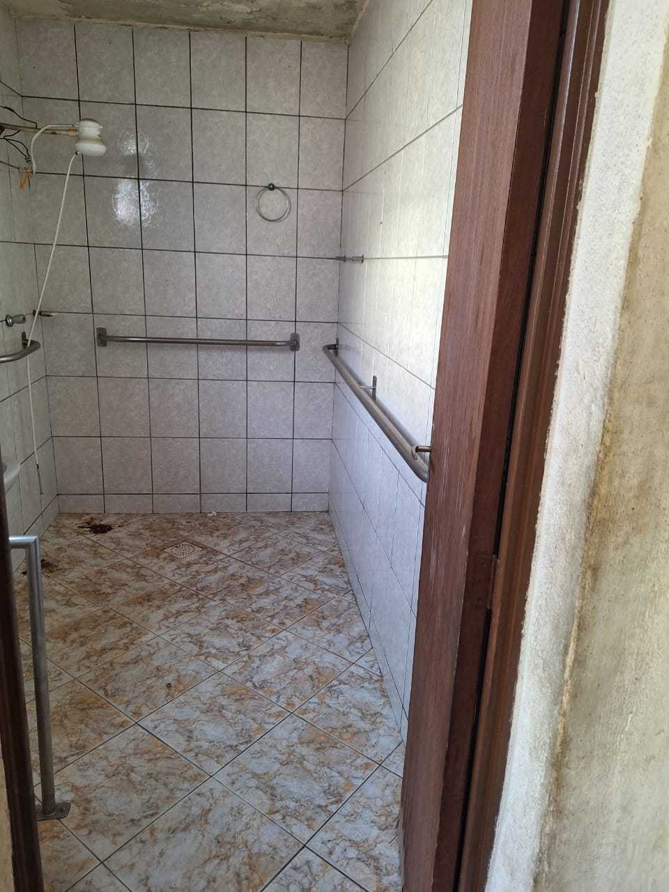 Casa à venda com 3 quartos, 360m² - Foto 4