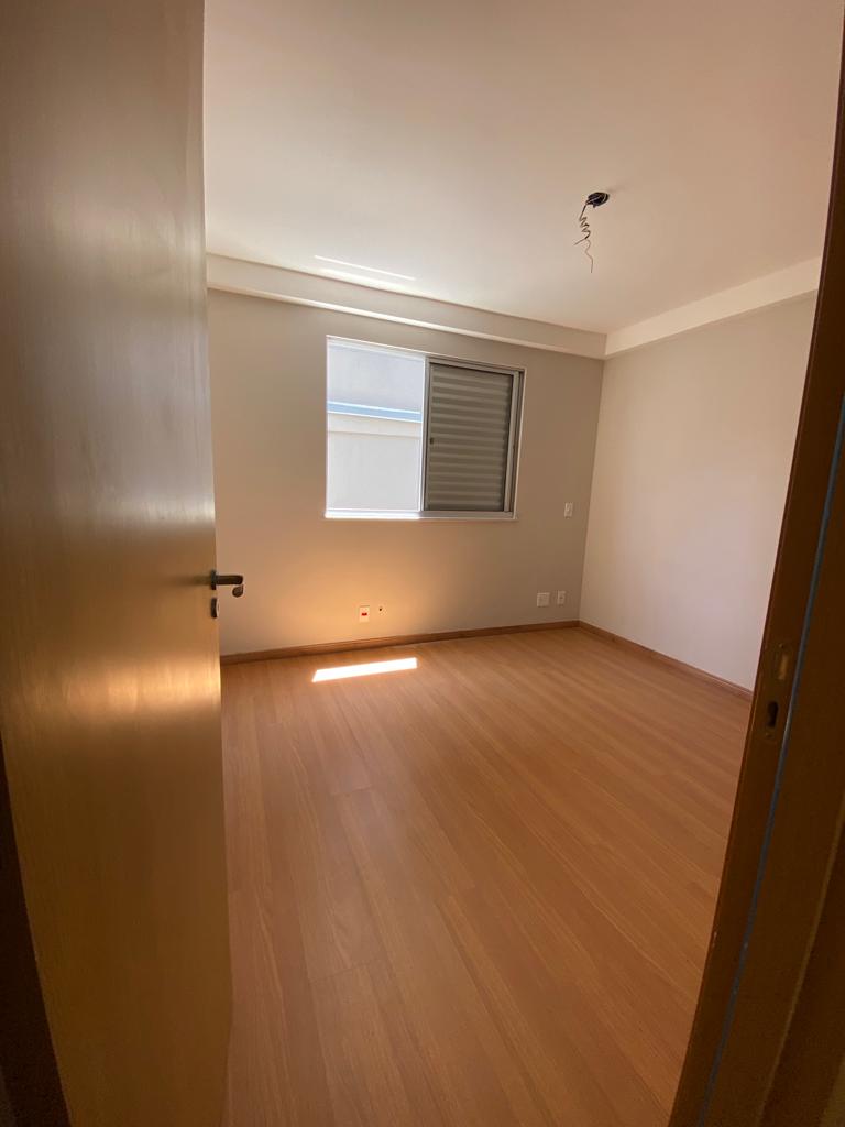 Apartamento à venda com 2 quartos, 66m² - Foto 16