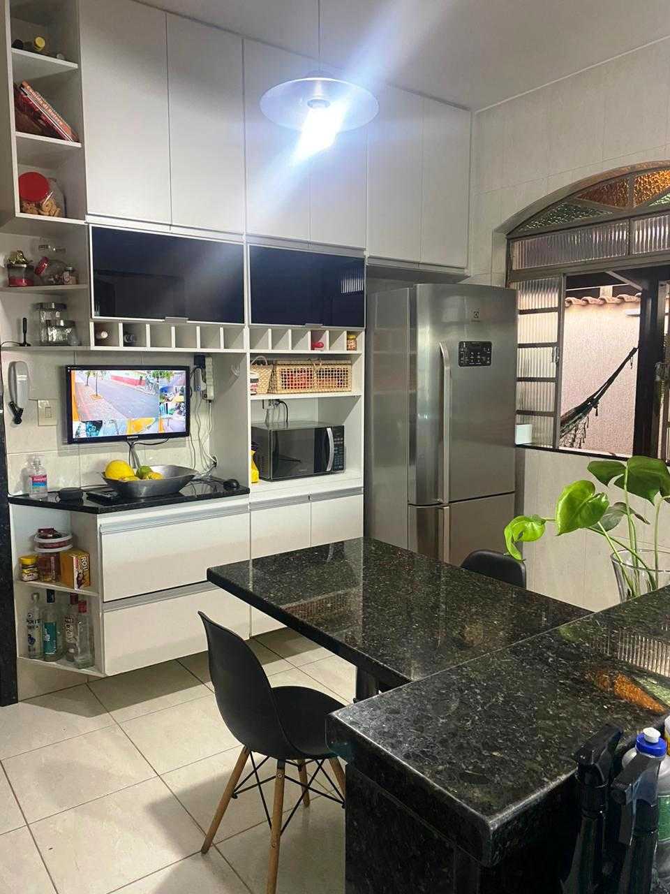 Casa à venda com 3 quartos, 300m² - Foto 23