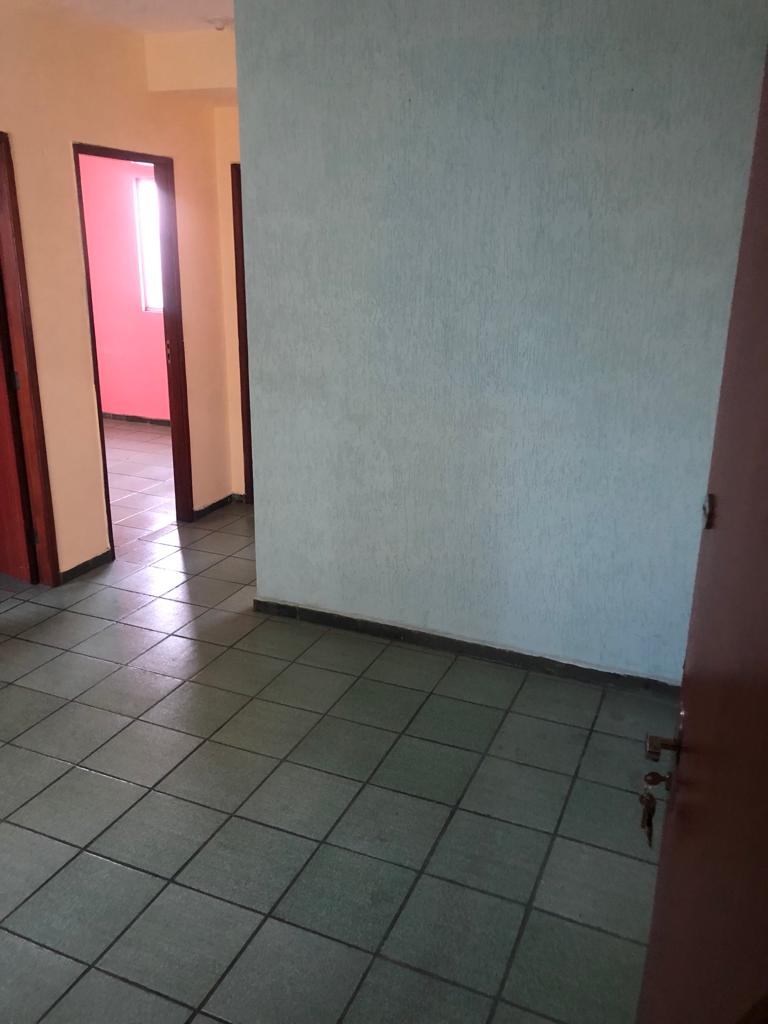 Apartamento à venda com 2 quartos, 60m² - Foto 2