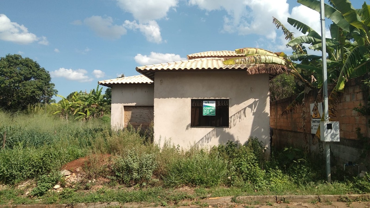 Casa à venda com 3 quartos, 300m² - Foto 2