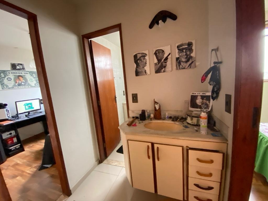 Apartamento à venda com 3 quartos, 90m² - Foto 11