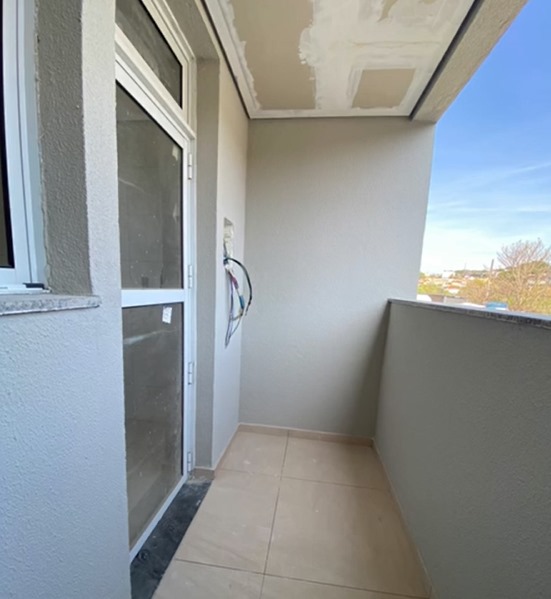 Apartamento à venda com 2 quartos, 97m² - Foto 2