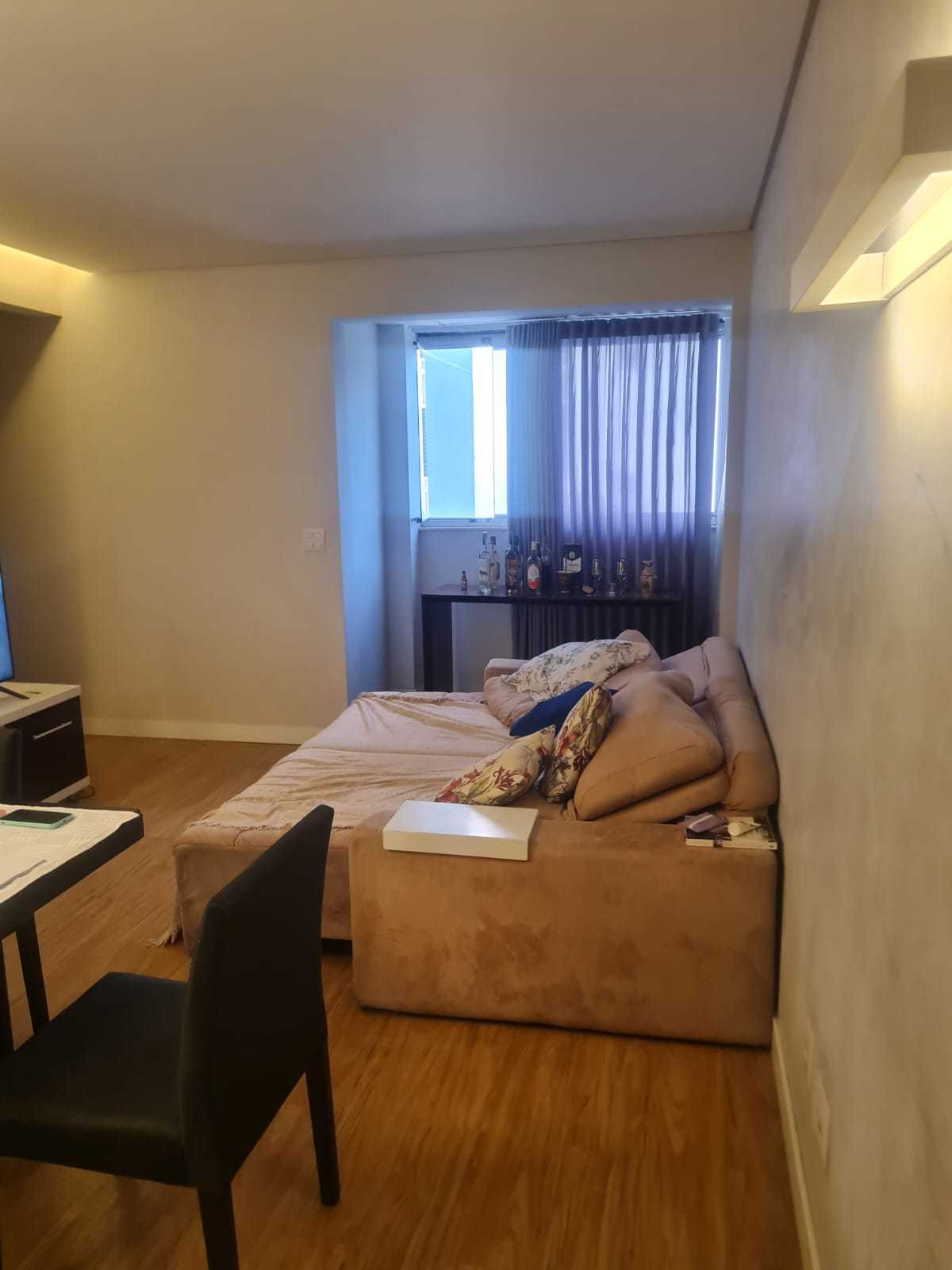 Apartamento à venda com 3 quartos, 74m² - Foto 2