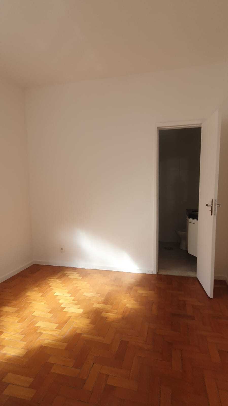 Apartamento à venda com 3 quartos, 110m² - Foto 1