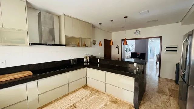 Casa à venda com 5 quartos, 360m² - Foto 16