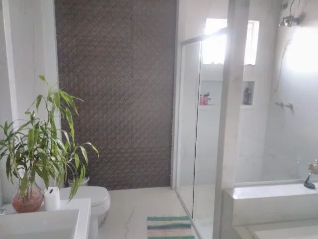 Casa para alugar com 5 quartos, 360m² - Foto 9