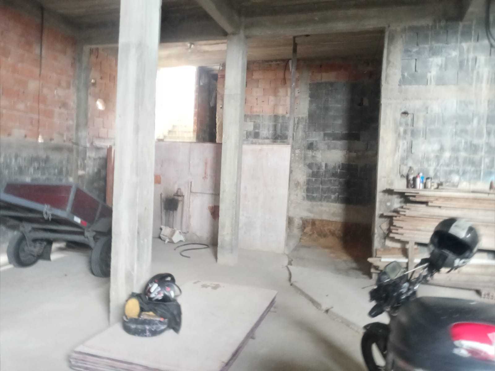 Casa à venda com 3 quartos, 360m² - Foto 4