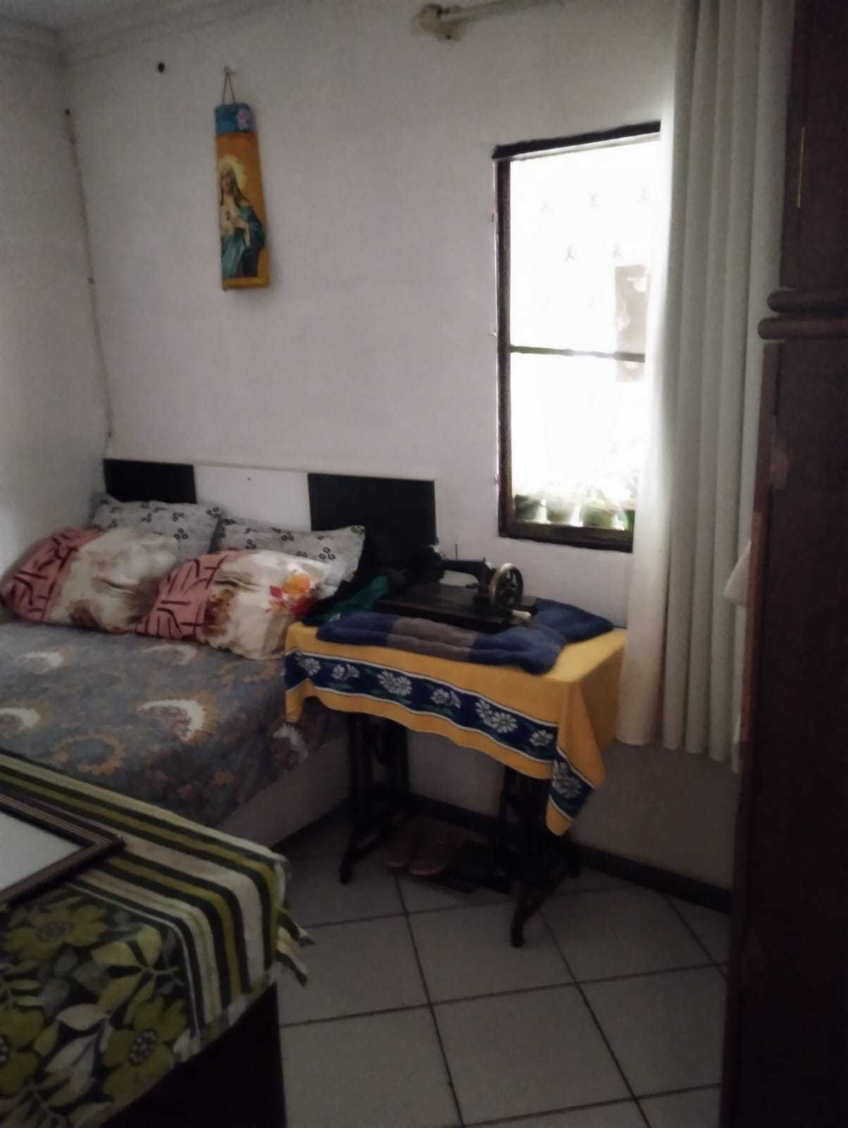 Casa à venda com 5 quartos, 300m² - Foto 12