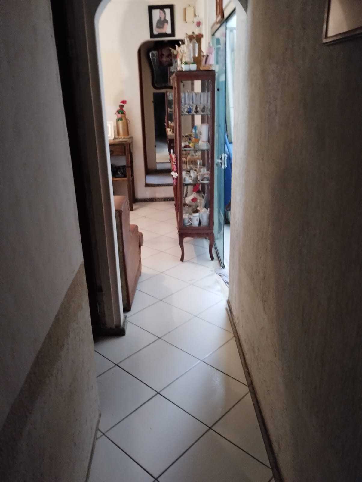 Casa à venda com 5 quartos, 300m² - Foto 9