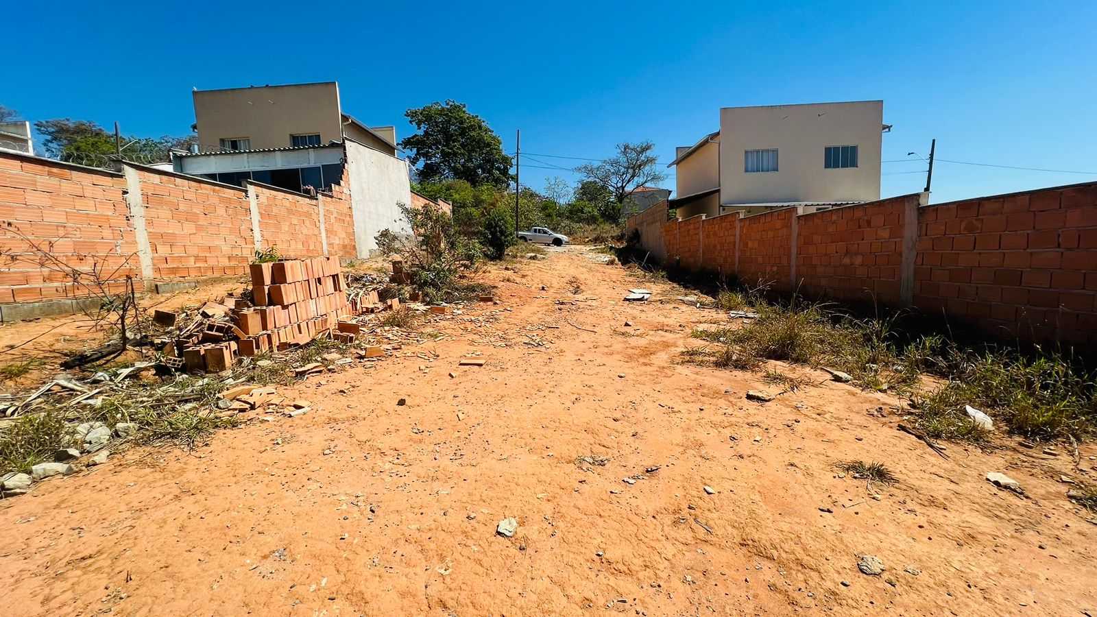 Terreno à venda, 360m² - Foto 2