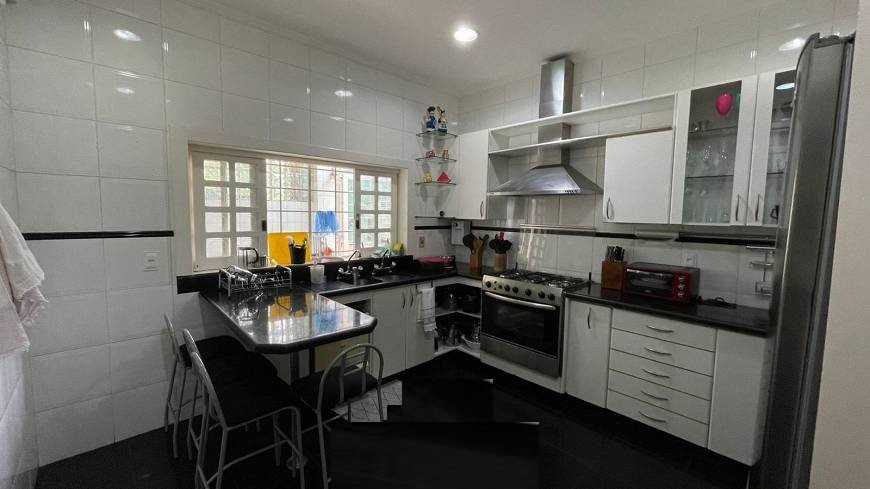 Casa de Condomínio à venda com 4 quartos, 500m² - Foto 16