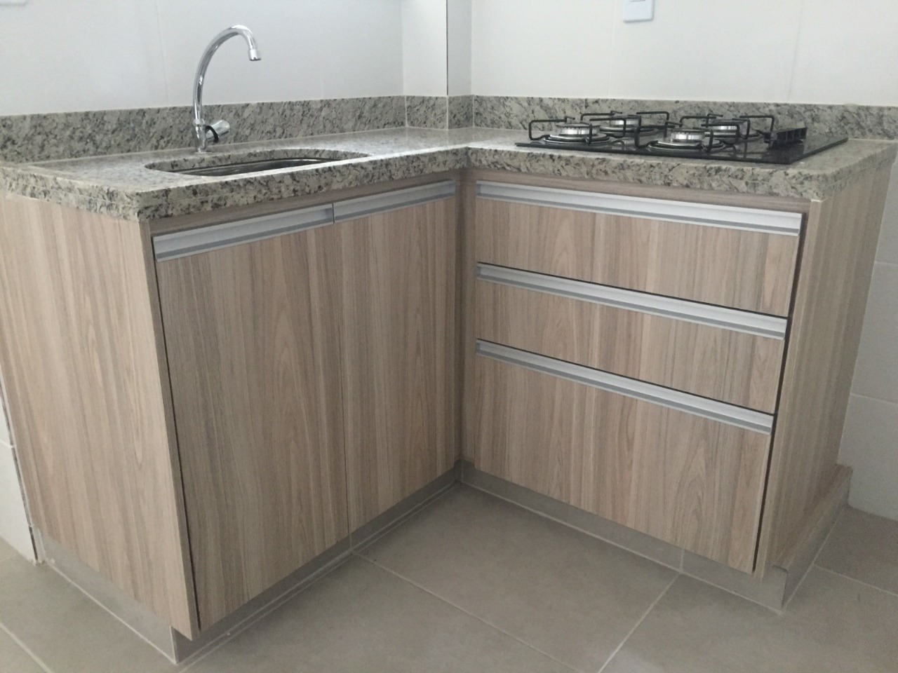 Apartamento à venda com 1 quarto, 40m² - Foto 7