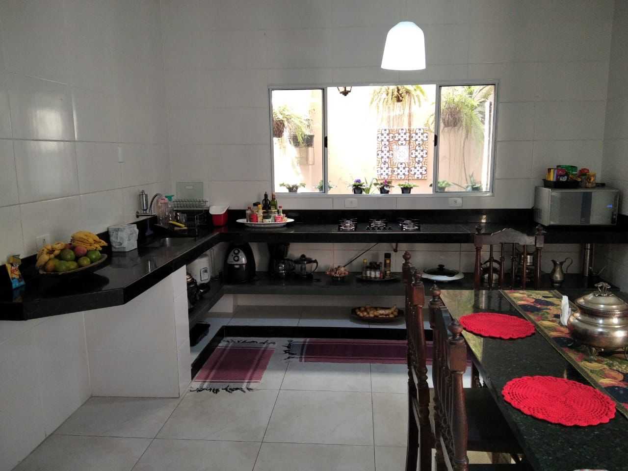 Casa à venda com 5 quartos, 370m² - Foto 13