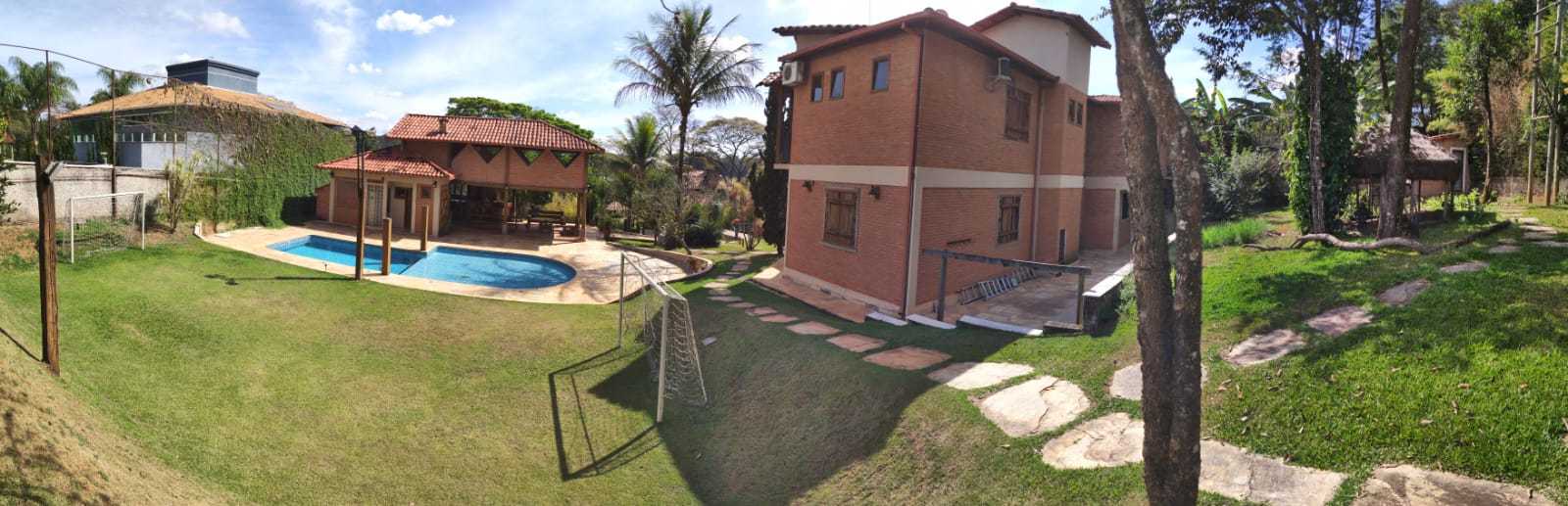 Casa de Condomínio à venda com 4 quartos, 500m² - Foto 1