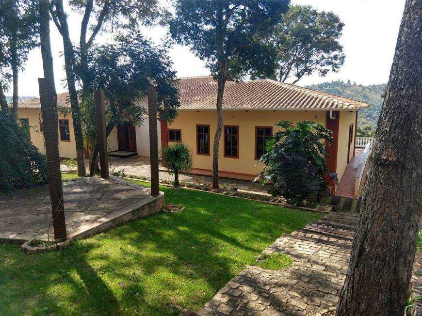 Casa à venda com 4 quartos, 500m² - Foto 1