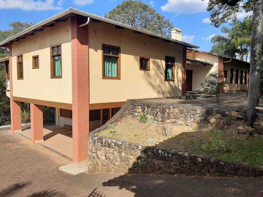 Casa à venda com 4 quartos, 500m² - Foto 2