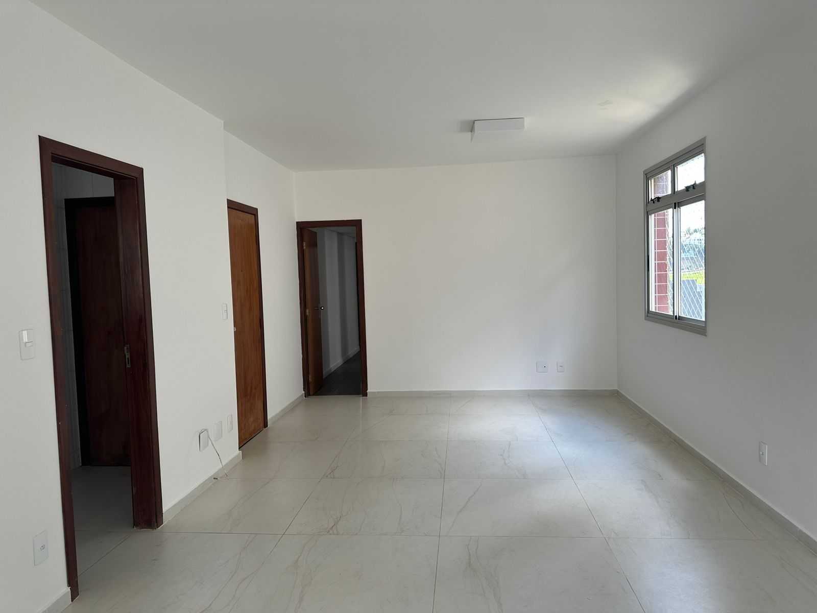 Apartamento para alugar com 3 quartos, 114m² - Foto 9