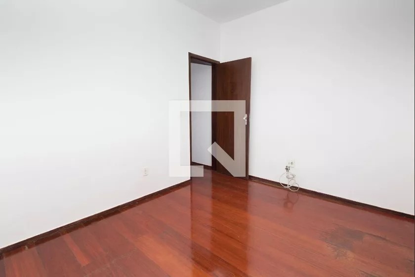 Apartamento à venda com 2 quartos, 80m² - Foto 11