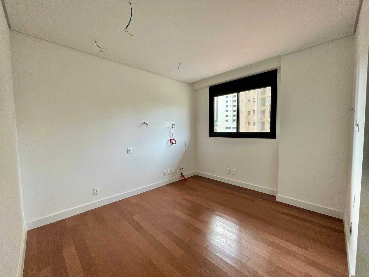 Apartamento à venda com 4 quartos, 187m² - Foto 20