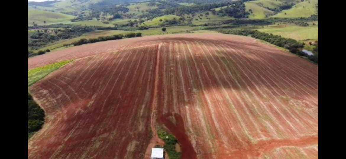 Chácara à venda com 3 quartos, 1080000m² - Foto 5