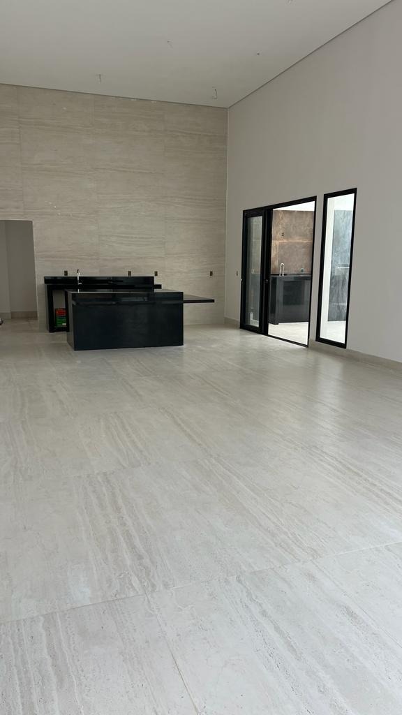 Casa à venda com 4 quartos, 291m² - Foto 5