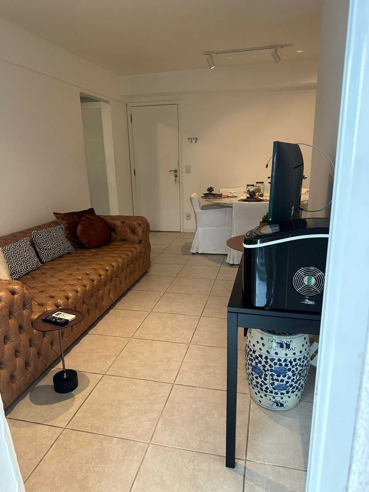 Apartamento à venda com 2 quartos, 75m² - Foto 6