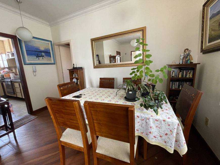 Apartamento à venda com 3 quartos, 125m² - Foto 1