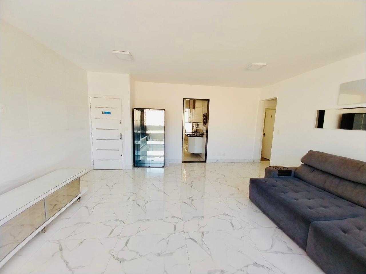 Apartamento à venda com 3 quartos, 150m² - Foto 3