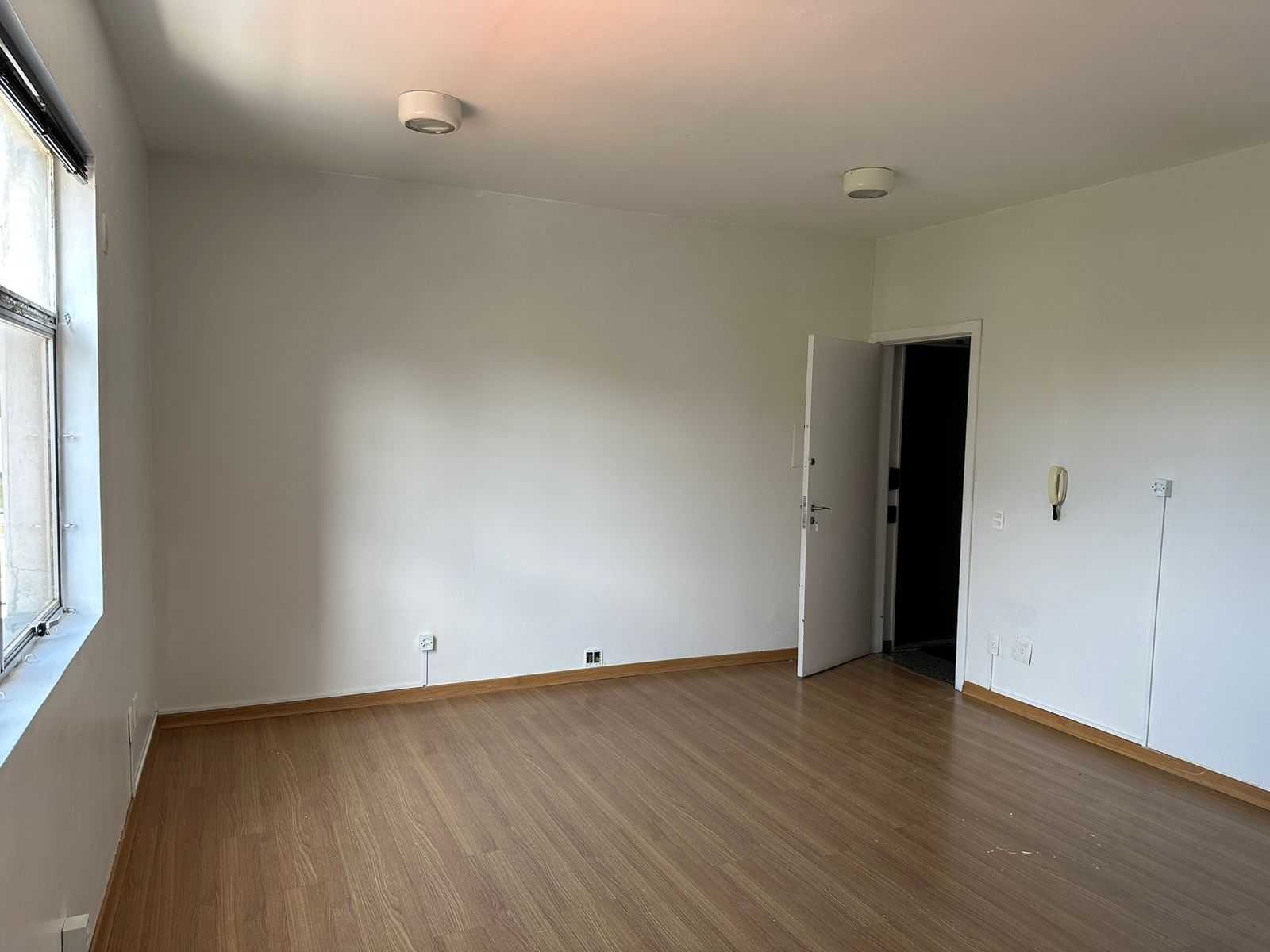 Conjunto Comercial-Sala para alugar com 1 quarto, 30m² - Foto 5