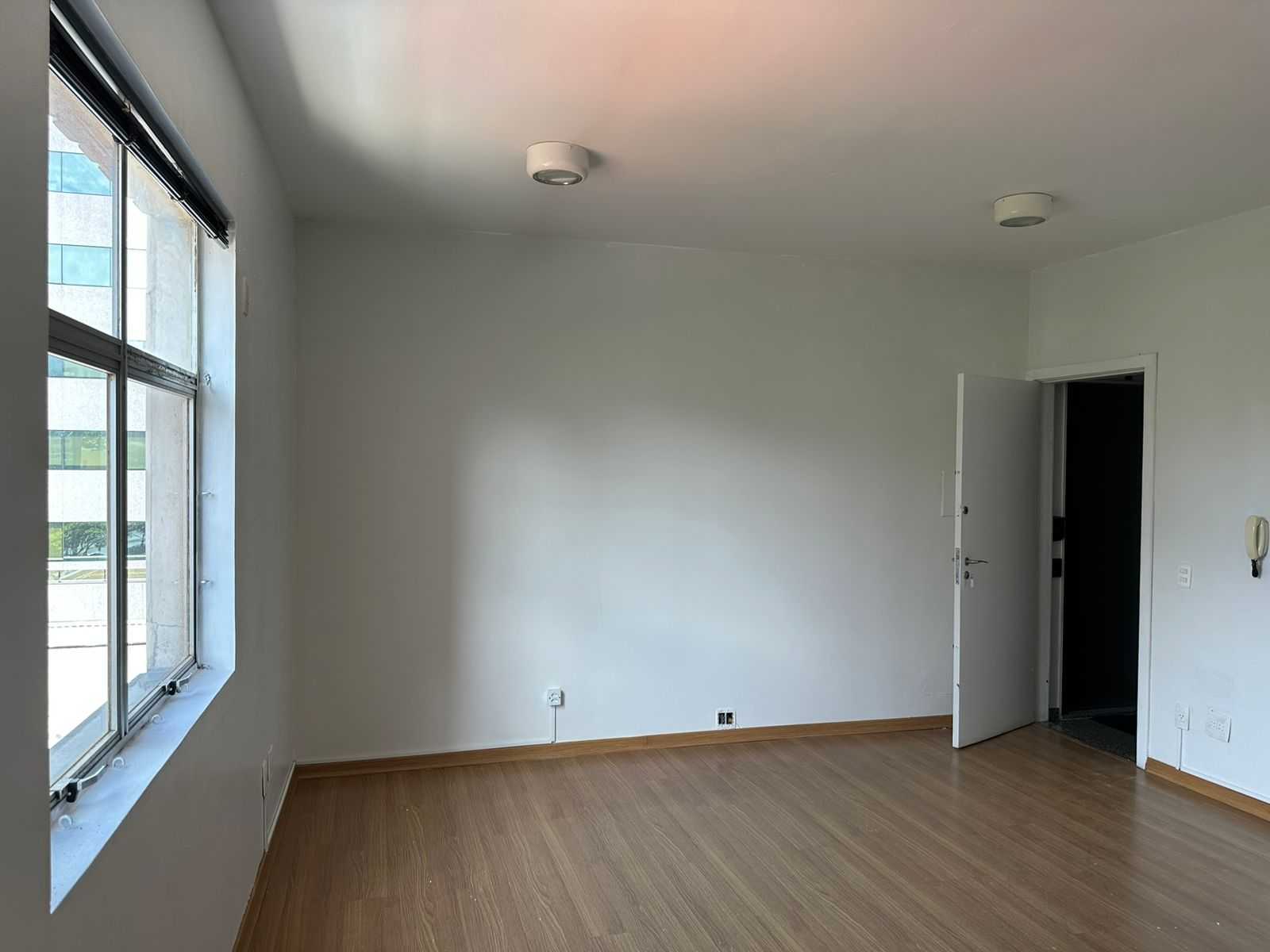 Conjunto Comercial-Sala para alugar com 1 quarto, 30m² - Foto 3