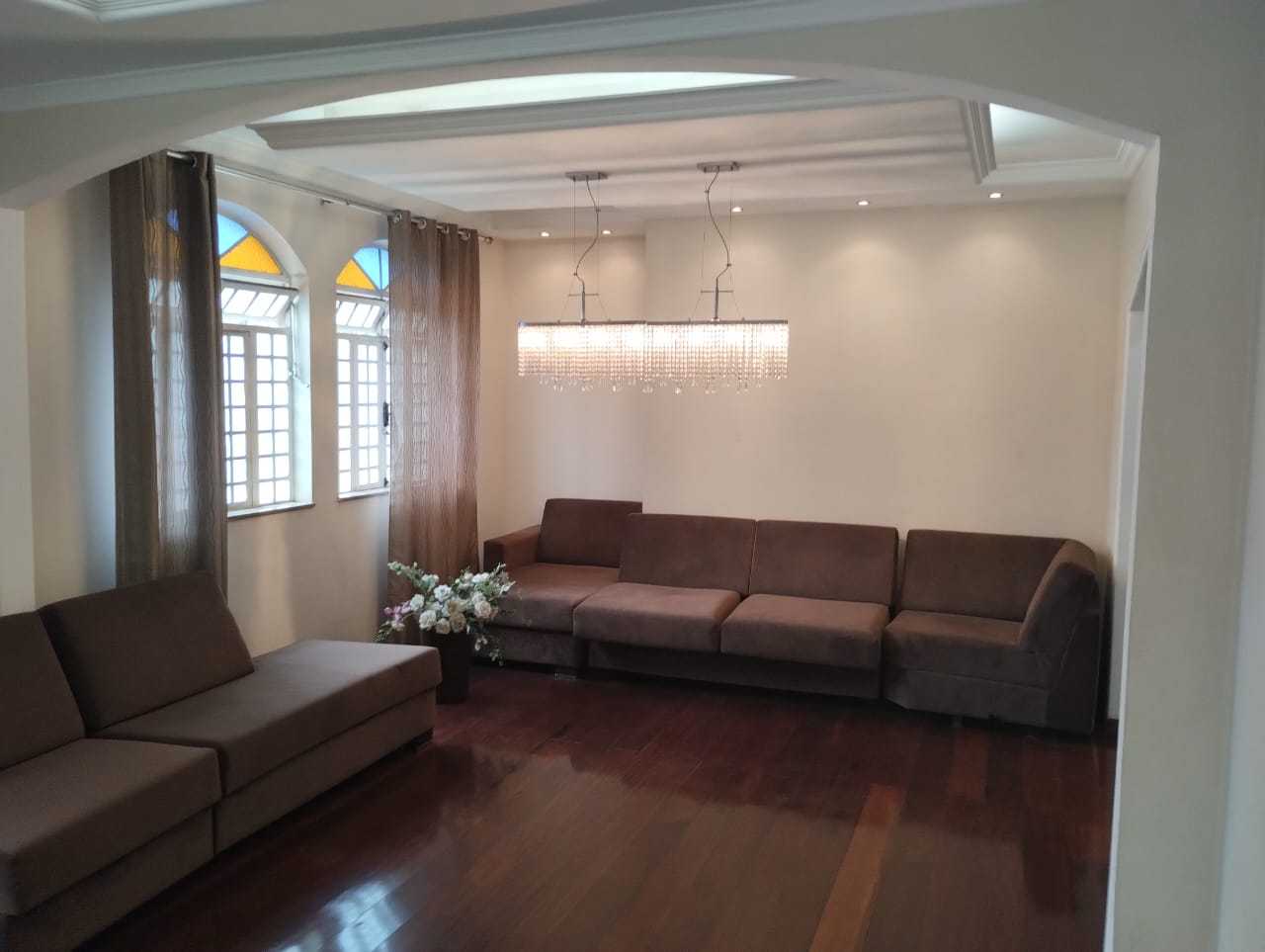 Casa à venda com 4 quartos, 350m² - Foto 8