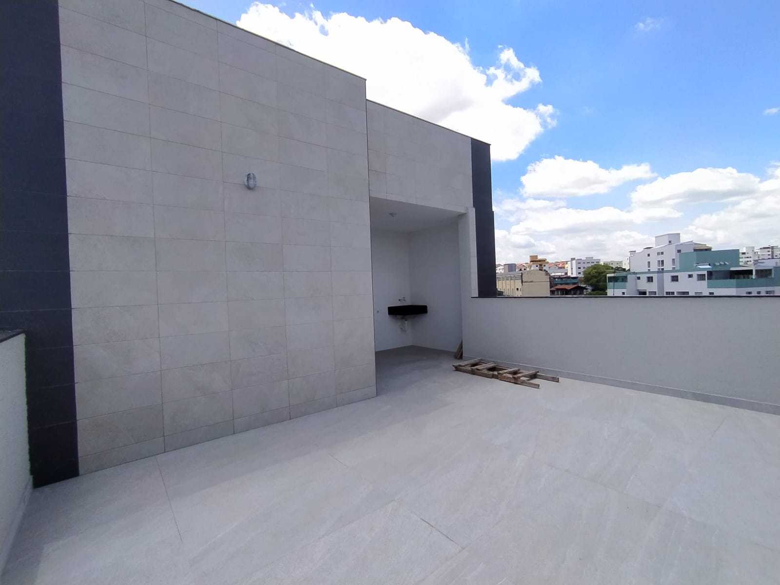 Cobertura à venda com 3 quartos, 130m² - Foto 2