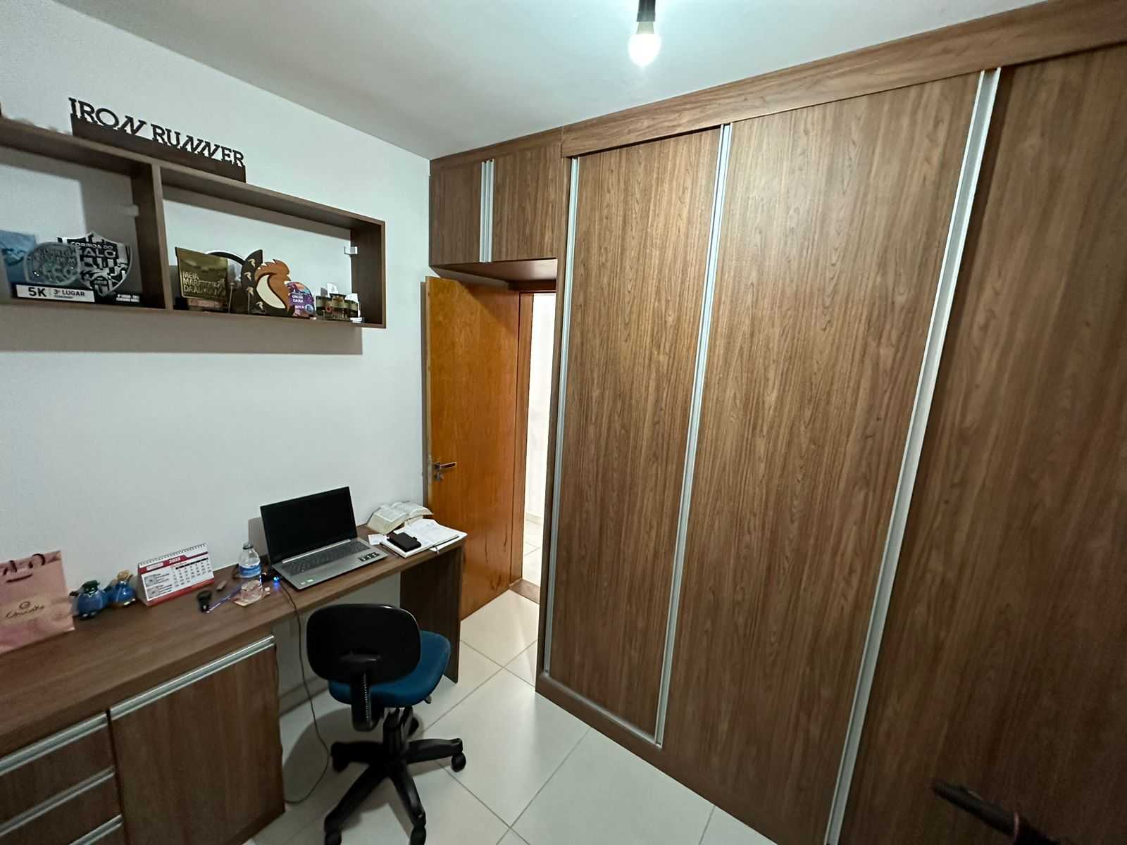 Casa à venda com 2 quartos, 61m² - Foto 4