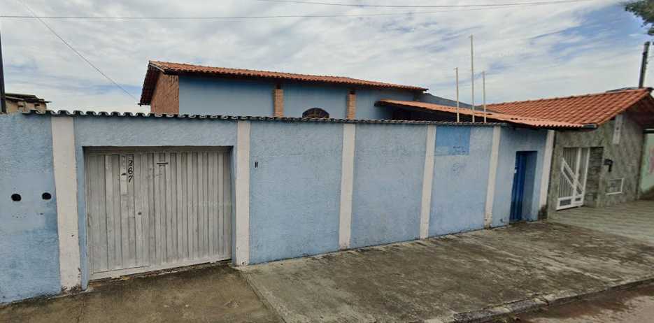 Casa à venda com 7 quartos, 80m² - Foto 1