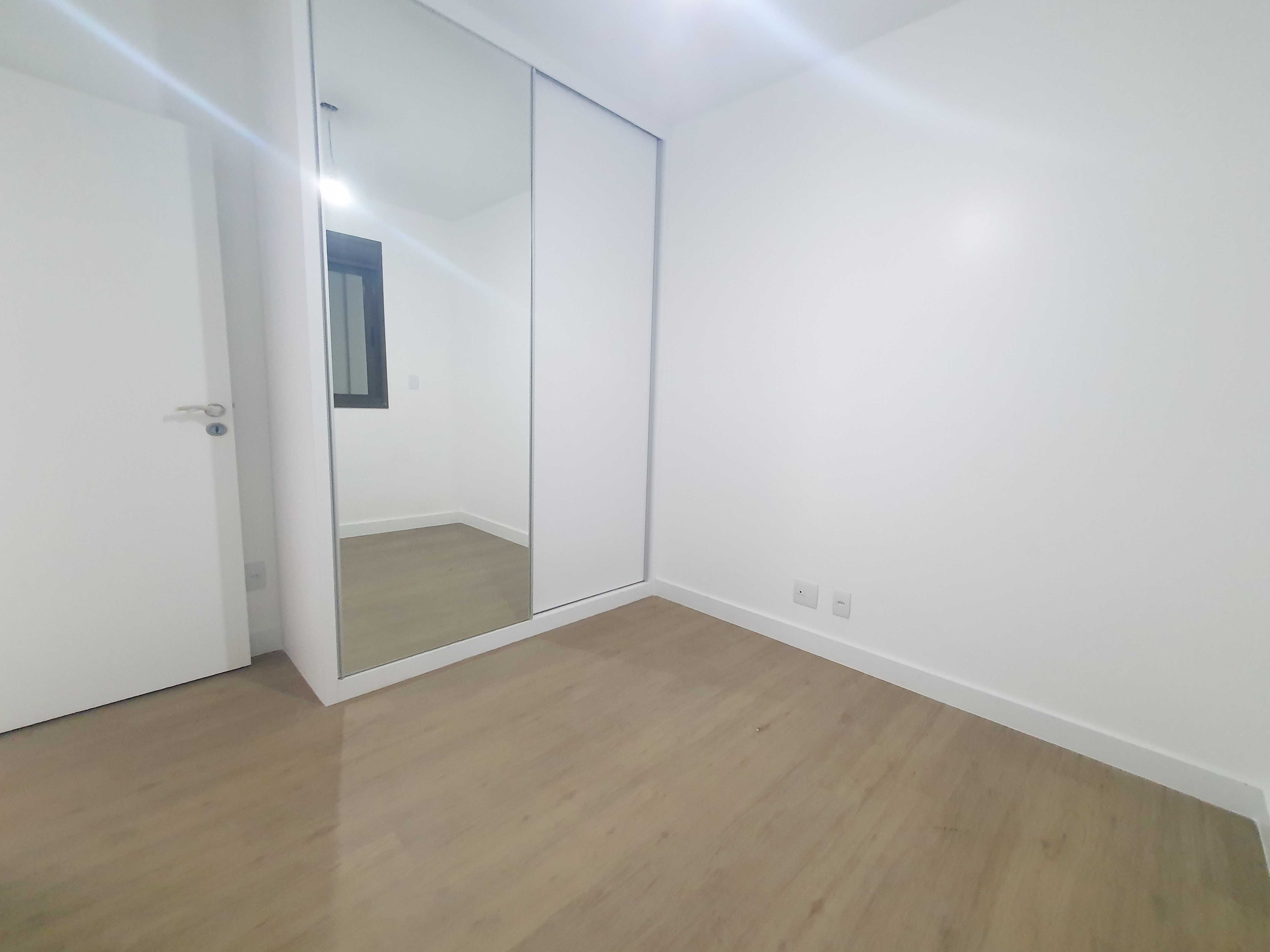 Apartamento à venda com 3 quartos, 196m² - Foto 7