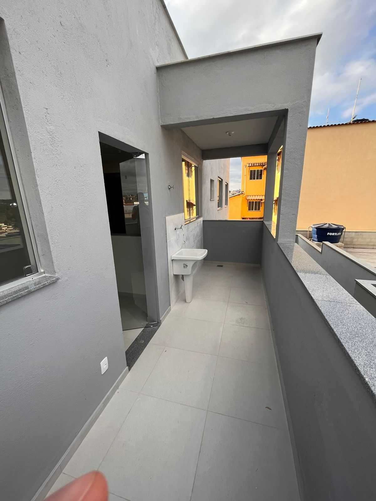 Casa à venda com 2 quartos, 54m² - Foto 10