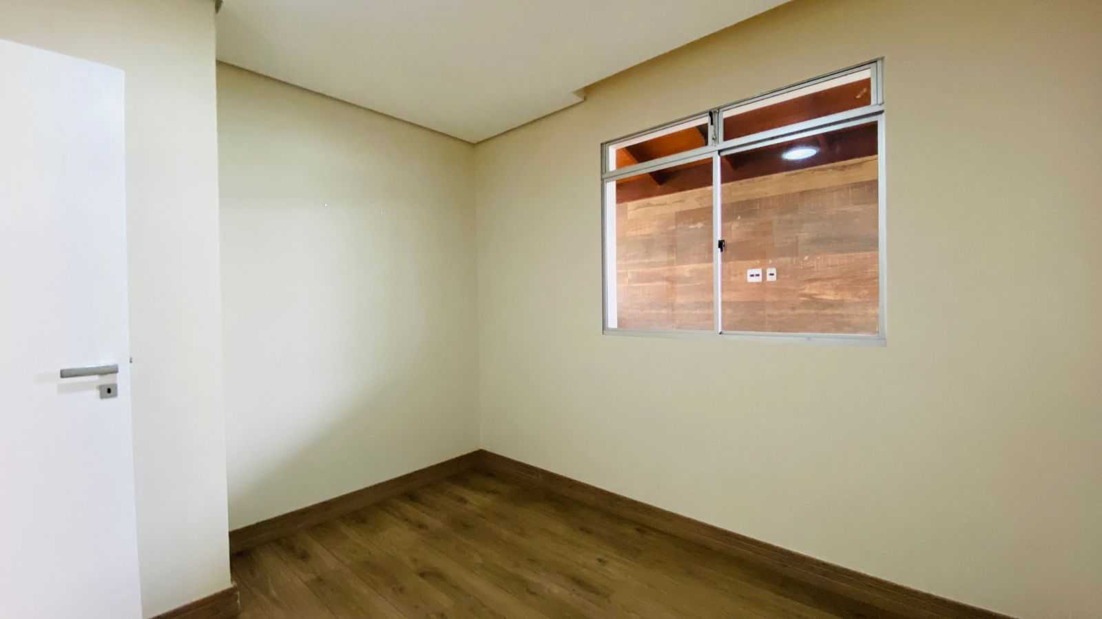 Apartamento à venda com 3 quartos, 140m² - Foto 7