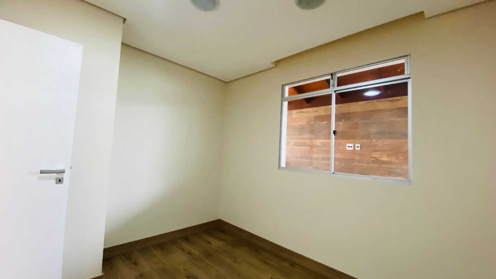 Apartamento à venda com 3 quartos, 140m² - Foto 5